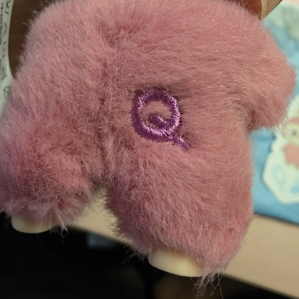 Labubu The Monsters Pin for Love Pendant Blind Box- Letter Q - Picture 3 of 3